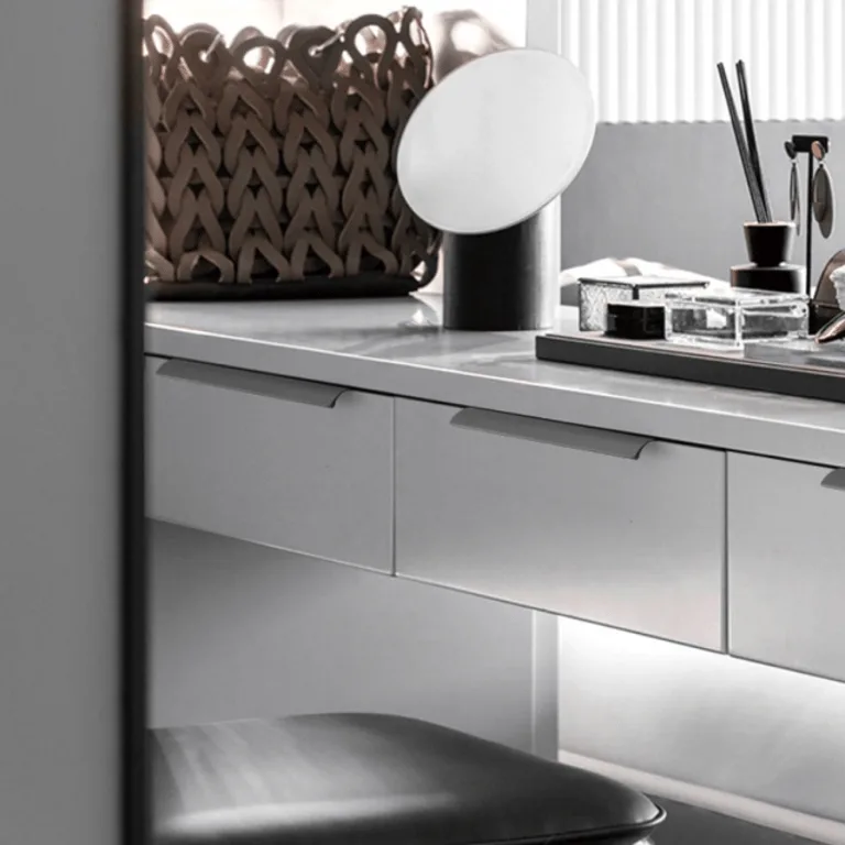 Aluminum Edge-Sealed Minimalist Invisible Pull Handle — view 3