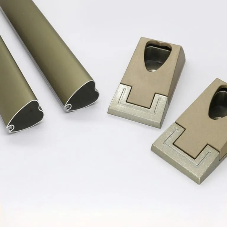 Aluminum Heart-Shaped Closet Rod — view 2