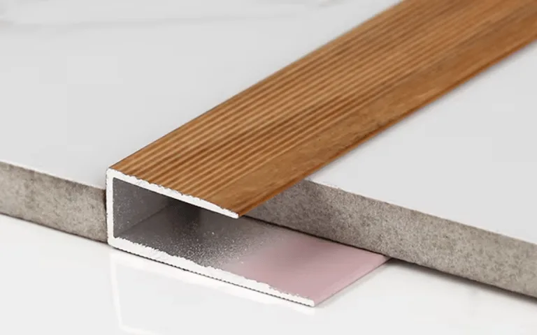 Modern C-Shaped Aluminum Transition Strip